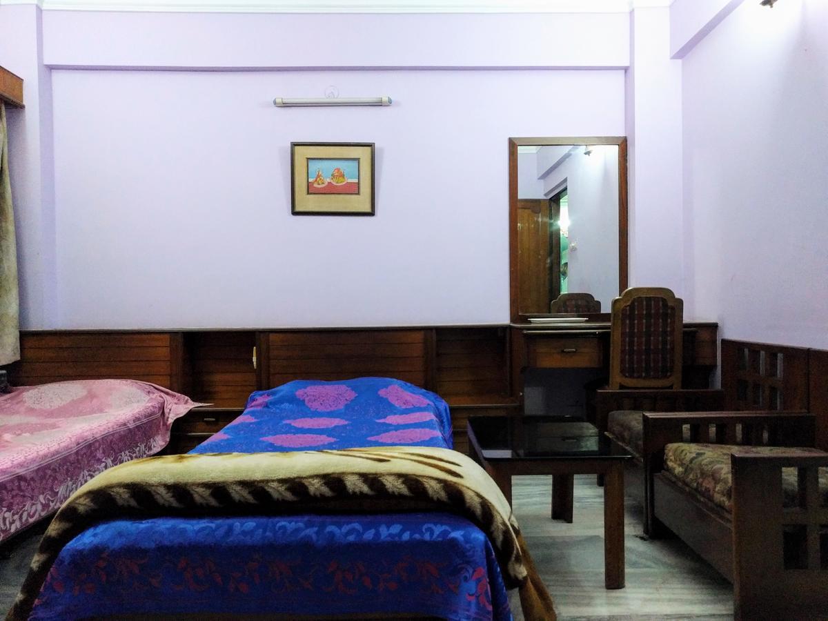 Ashray Guesthouse Kalkuta Zewnętrze zdjęcie
