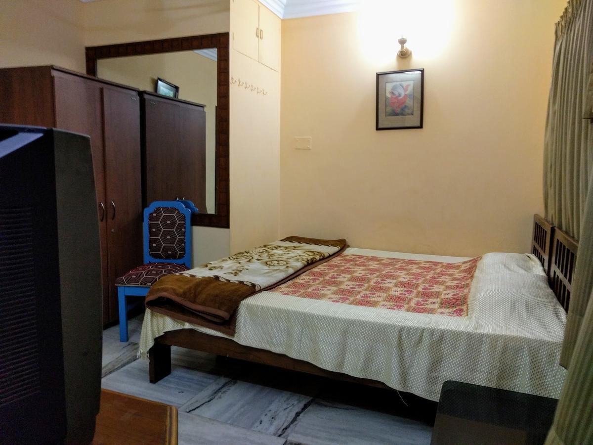 Ashray Guesthouse Kalkuta Zewnętrze zdjęcie